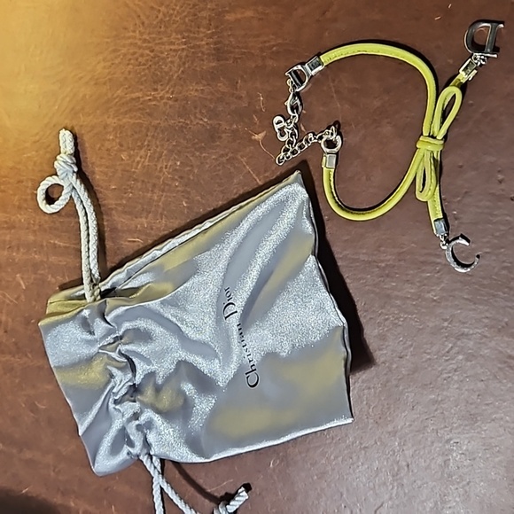 Christian Dior CD Logo Leather Bracelet - Picture 1 of 3